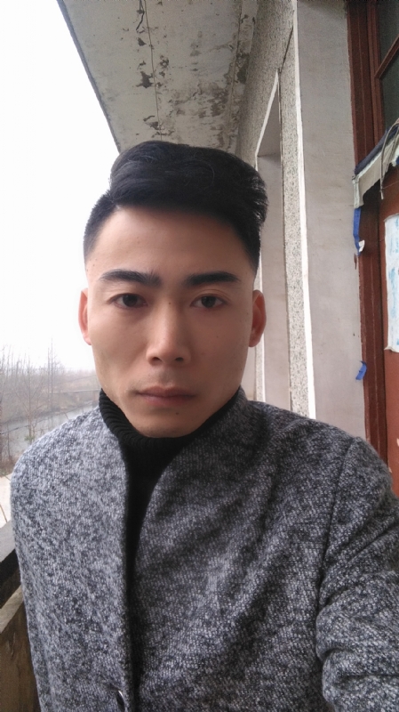 谁伴我闯荡的第一张照片--驻马店相亲服务中心