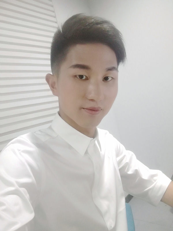 MrLi的第二张照片--驻马店相亲服务中心