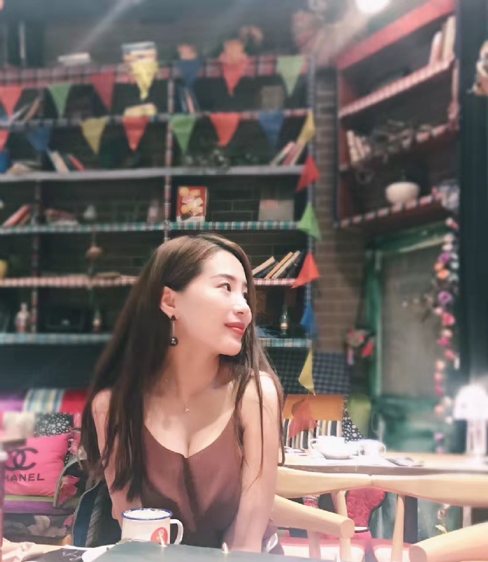 zoe的第二张照片--驻马店相亲服务中心