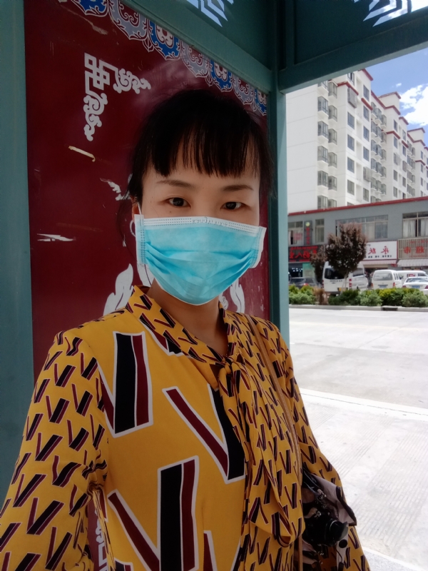 月儿的第一张照片--驻马店相亲服务中心