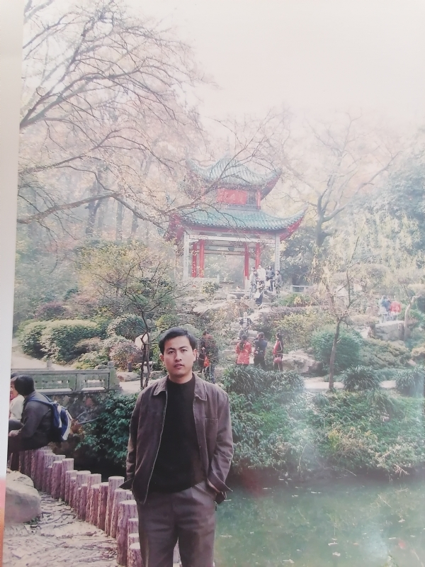 沧海一粟的第一张照片--驻马店相亲服务中心