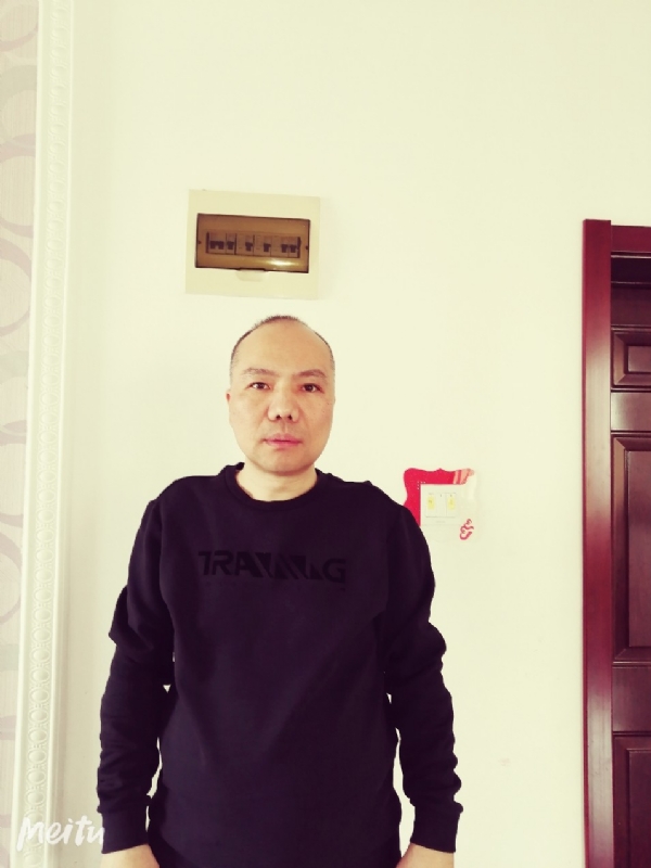 酒香四溢的第一张照片--驻马店相亲服务中心