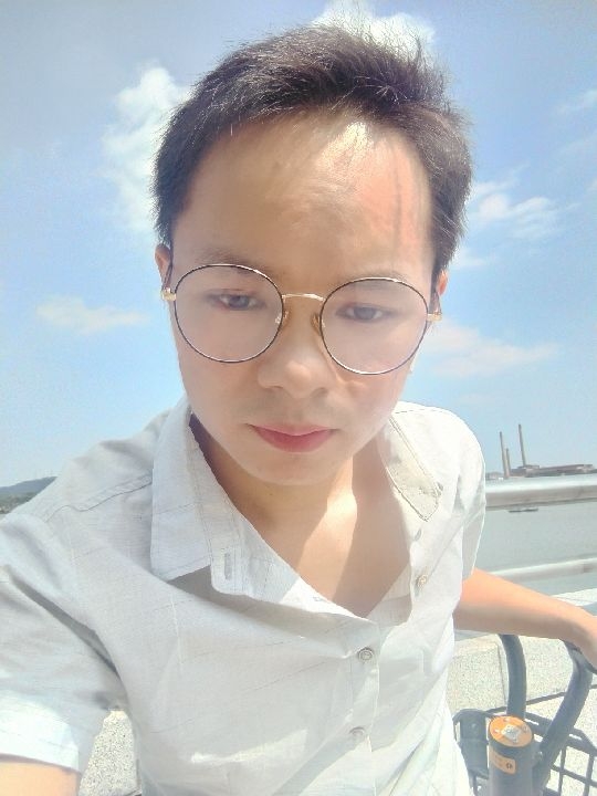 楠呐的第三张照片--驻马店相亲服务中心