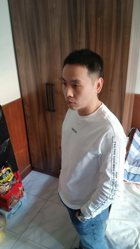 没有蜡笔的小航的第一张照片--驻马店相亲服务中心