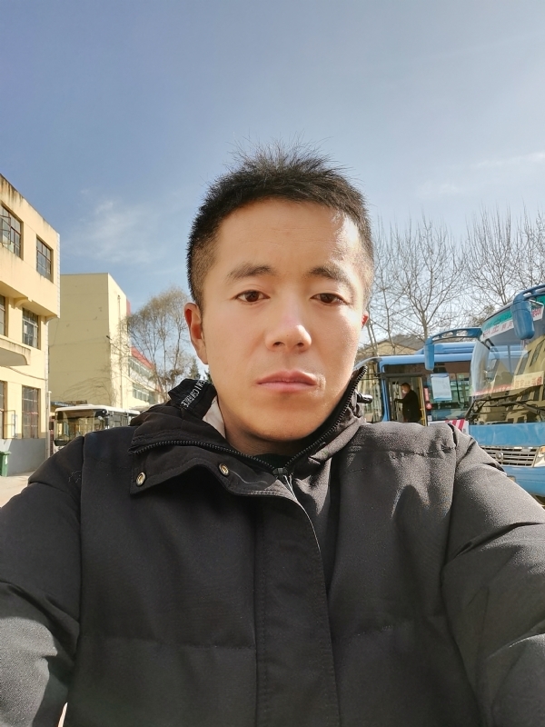 孤独的云的第二张照片--驻马店相亲服务中心