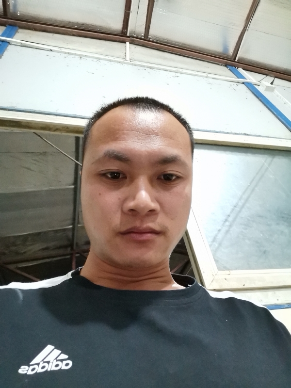 真心交友的第一张照片--驻马店相亲服务中心