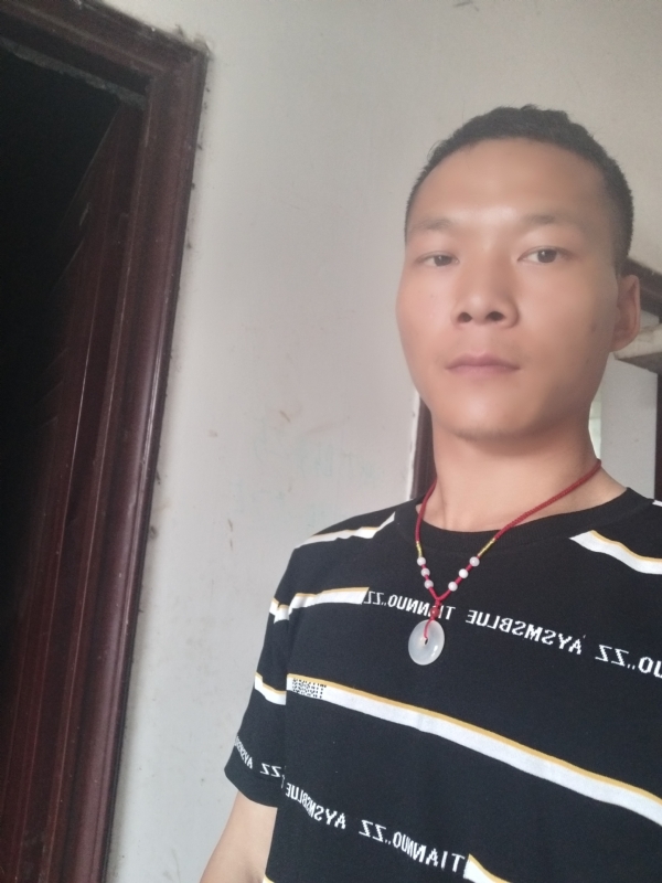 爱，请深爱的第一张照片--驻马店相亲服务中心