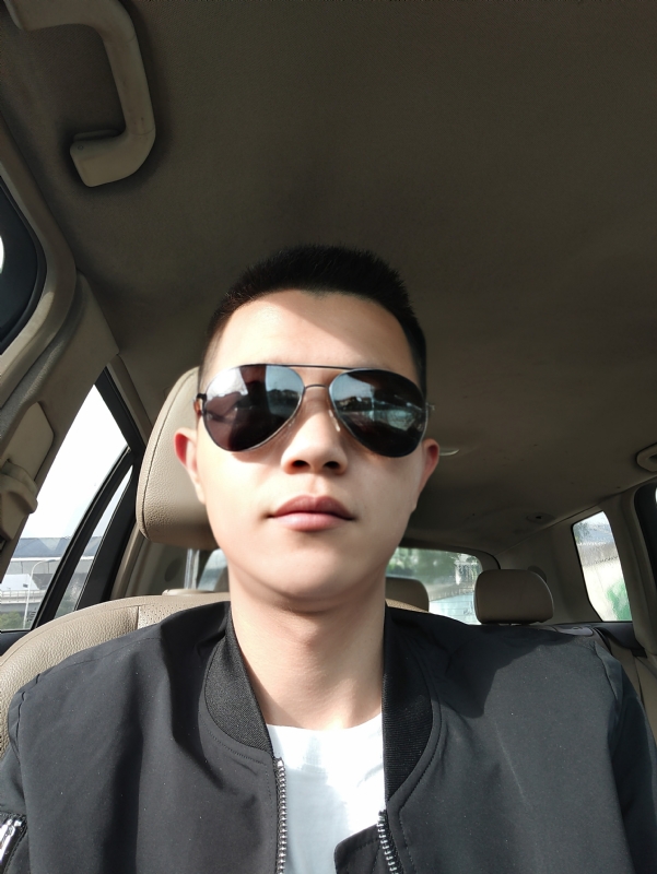葛先生的第二张照片--驻马店相亲服务中心