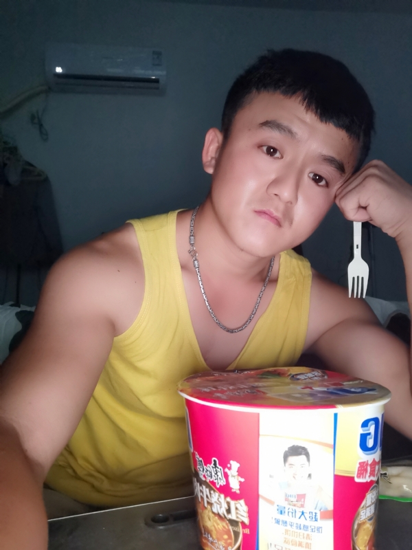 飞飞的第二张照片--驻马店相亲服务中心