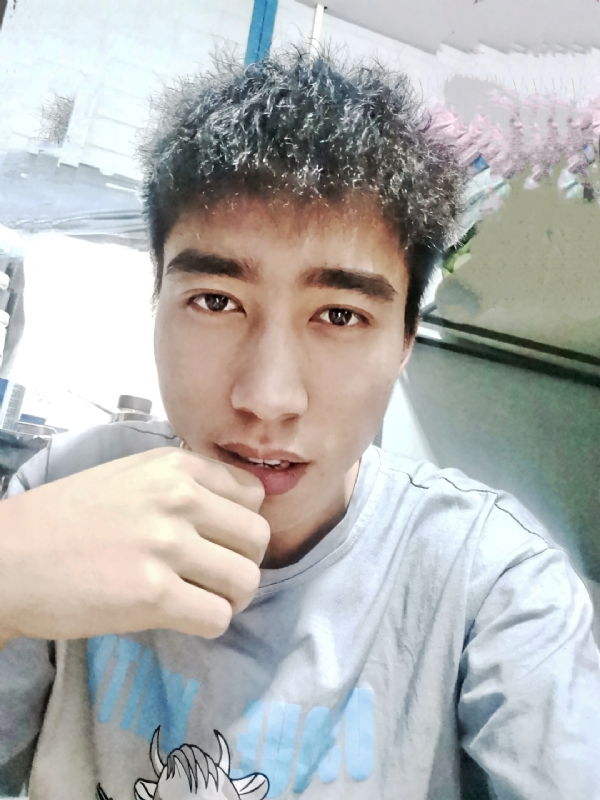 未来可期的第一张照片--驻马店相亲服务中心