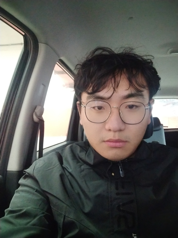 云淡风轻的第一张照片--驻马店相亲服务中心