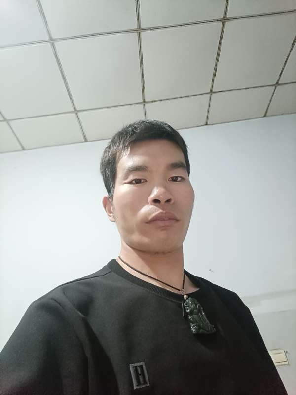 小松(11)的第一张照片--驻马店相亲服务中心