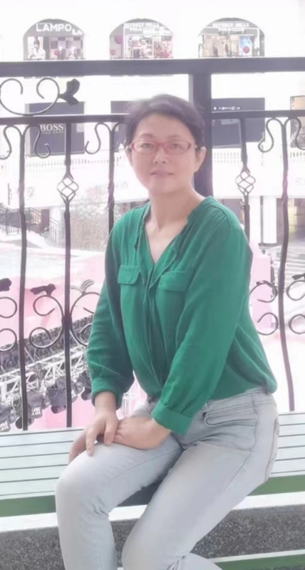 丽华的第一张照片--驻马店相亲服务中心