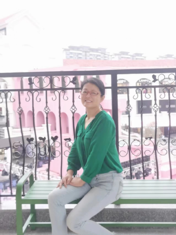 丽华的第四张照片--驻马店相亲服务中心