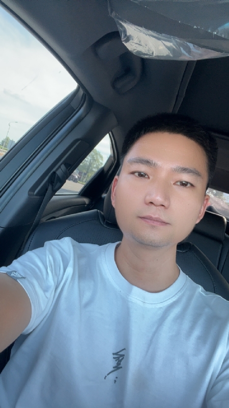小江的第一张照片--驻马店相亲服务中心